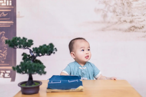 简阳宝宝总是抠鼻子 简阳宝宝总是抠鼻子