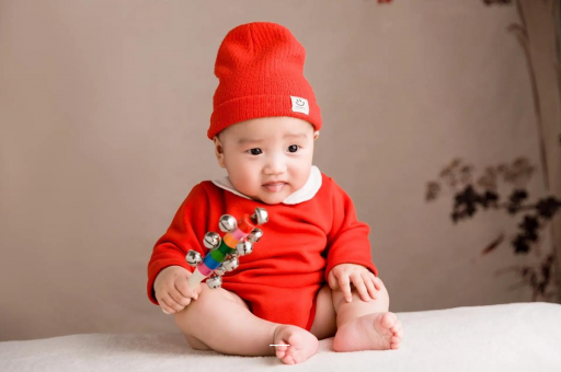 简阳六个月宝宝总是摇头